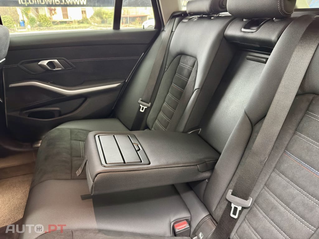 BMW 330 e Touring Corporate Edition Auto