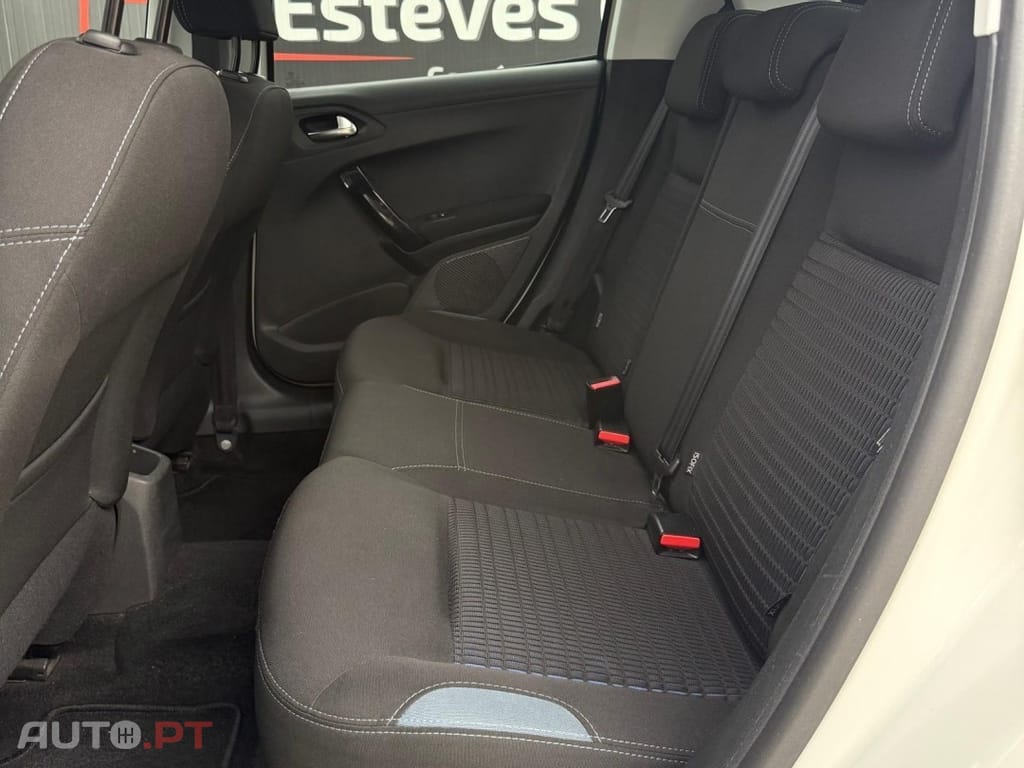 Peugeot 208 1.2 PureTech Access