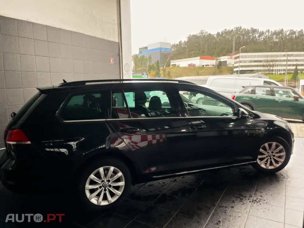 Volkswagen Golf Variant 1.6 TDi GPS Edition — fotografia 8