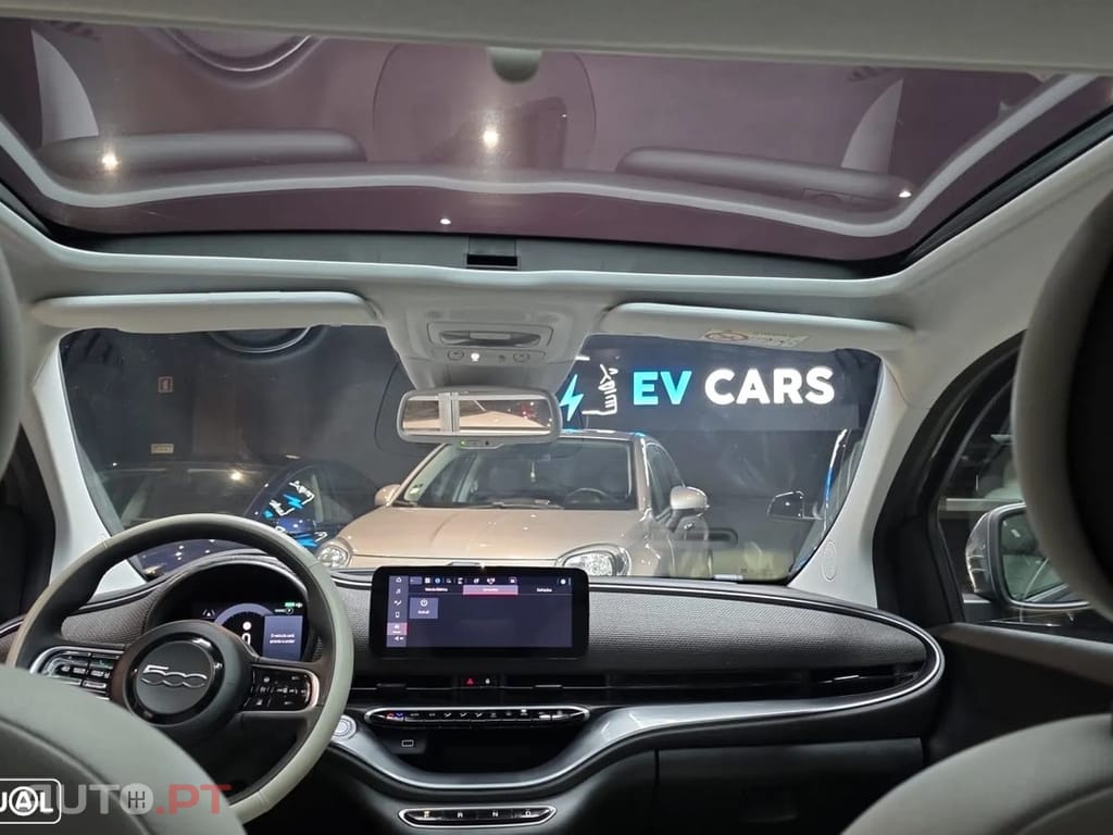 Fiat 500e 42kWh la Prima (by Bocelli)