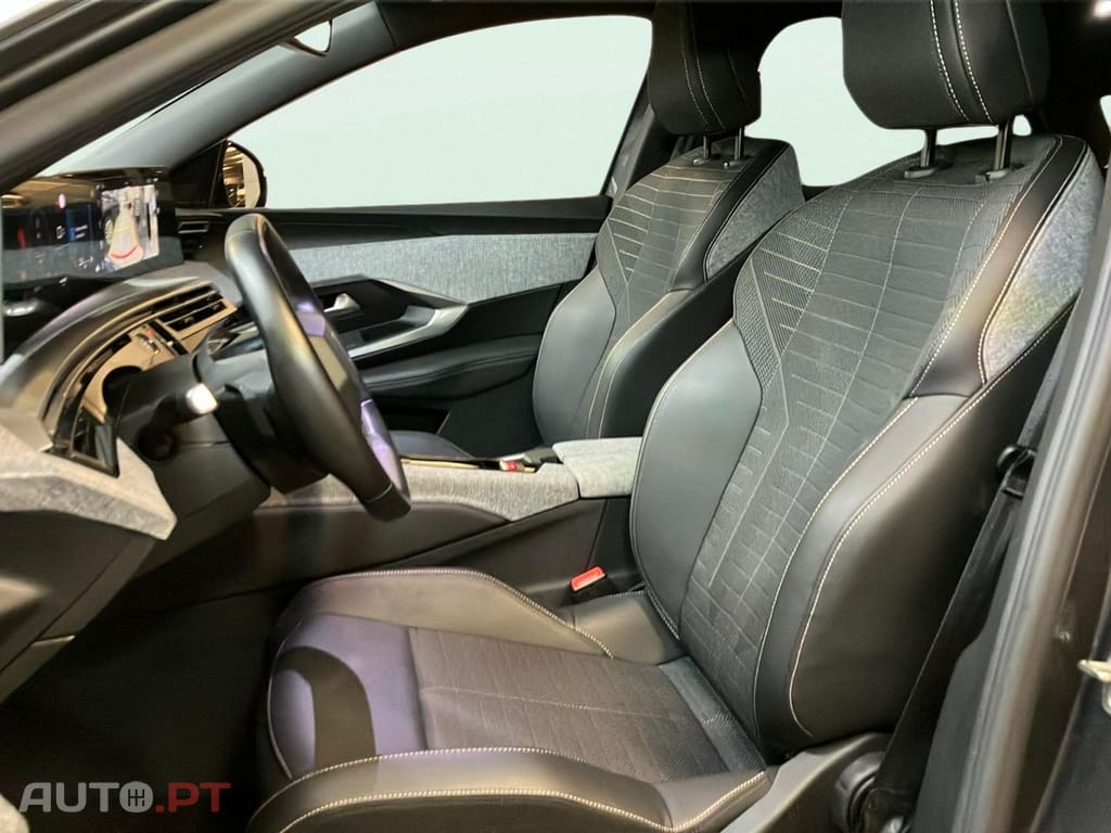 Peugeot 3008 1.2 Hybrid Allure e-DCS6