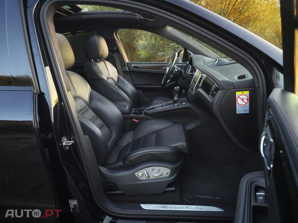 Porsche Macan Turbo PDK