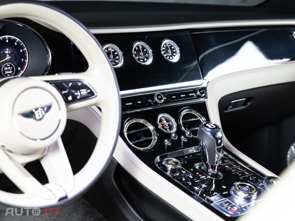 Bentley Continental GT V8