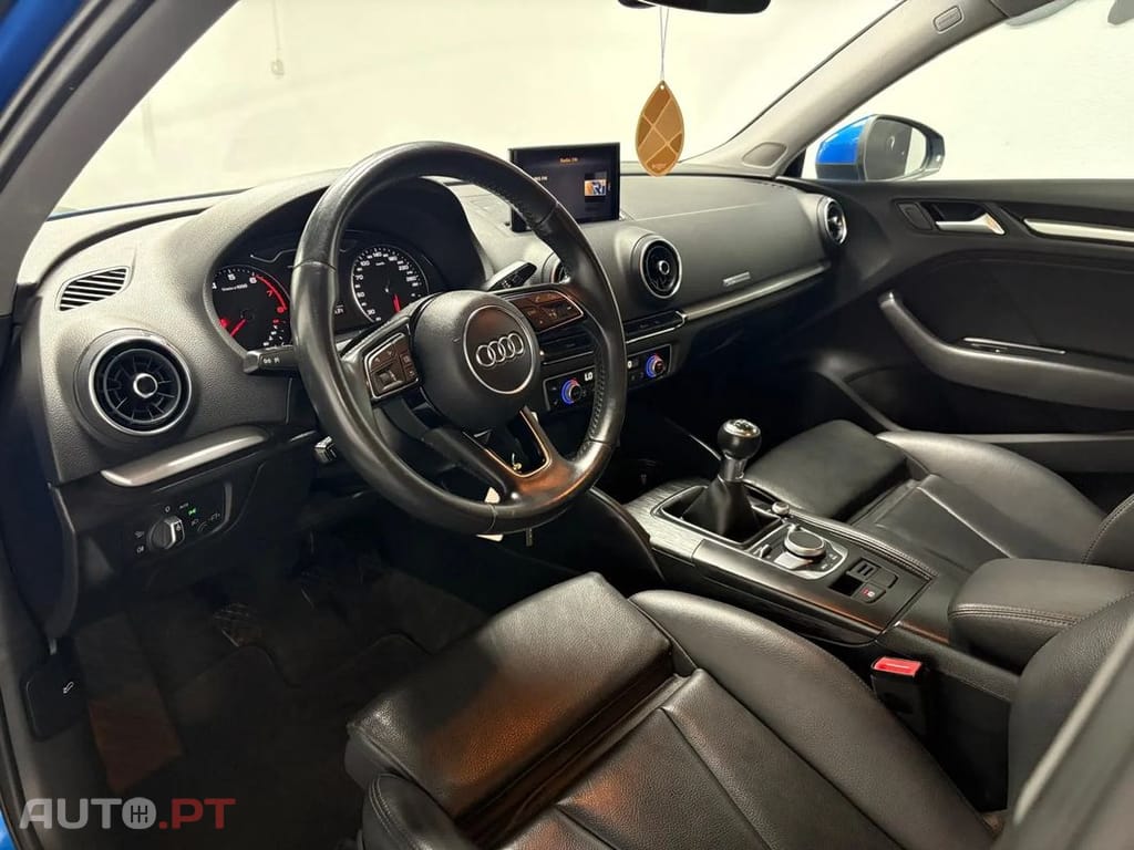 Audi A3 Sportback 30 TFSI S-line