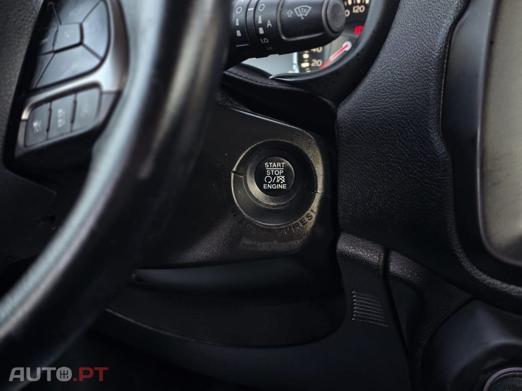 Jeep Renegade 1.6 L MULTIJET 120 CH BVR6 LIMITED