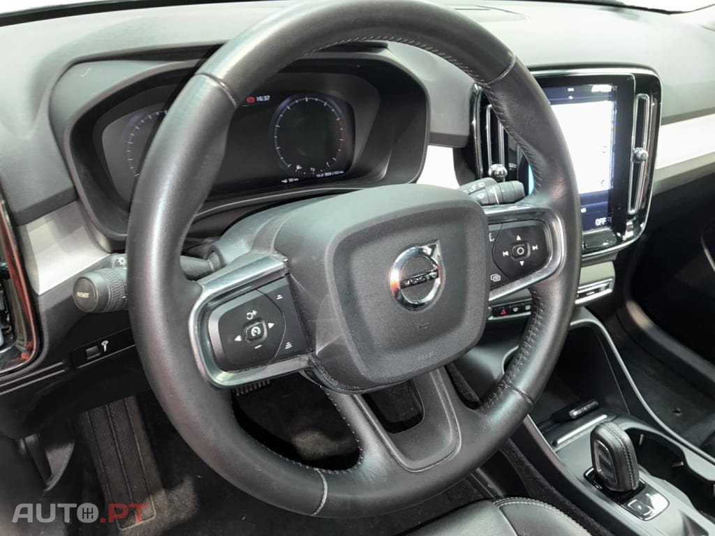 Volvo XC40 1.5 T3 Momentum Geartronic