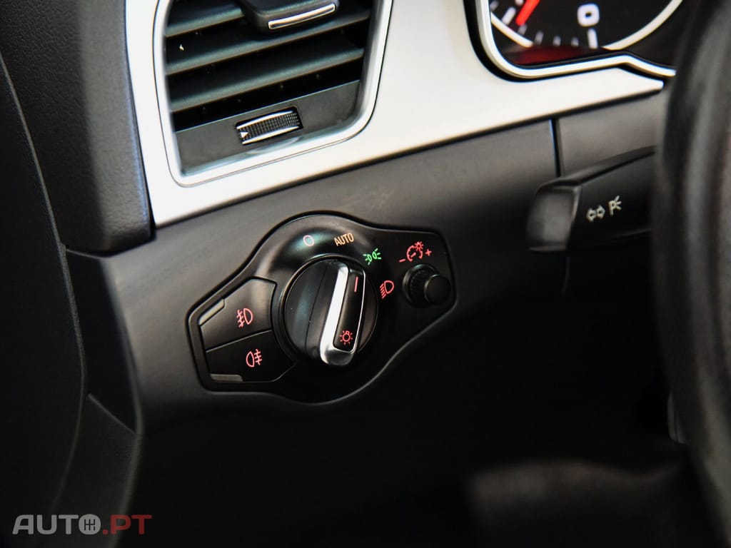 Audi A5 2.0TDI MULTITRONIC S-LINE