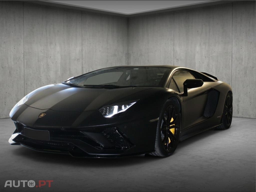 Lamborghini Aventador 6.5 V12 LP740-4 S