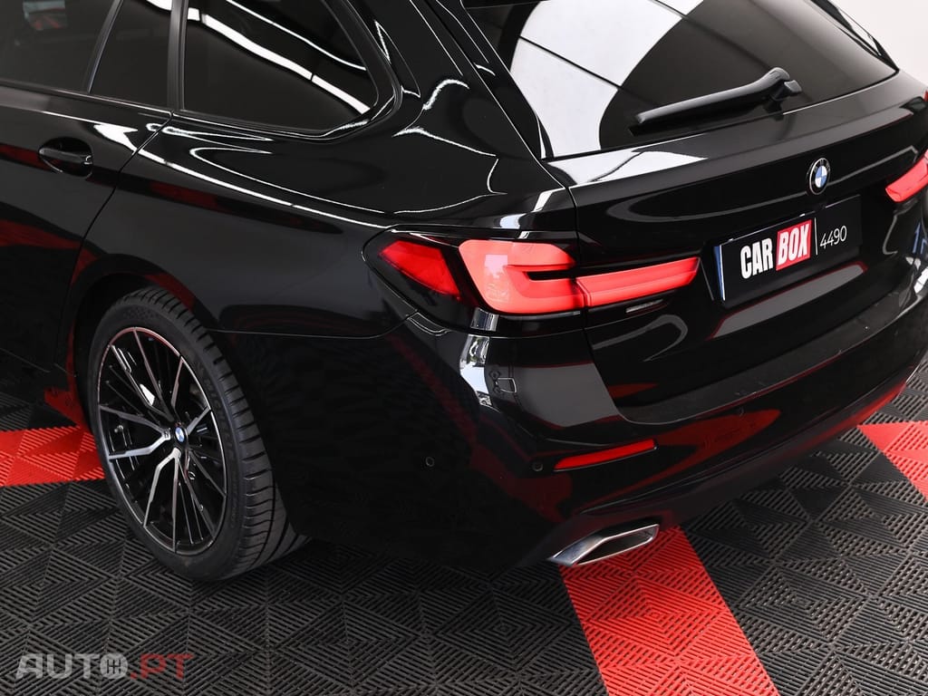 BMW 520 d Pack Desportivo M Auto