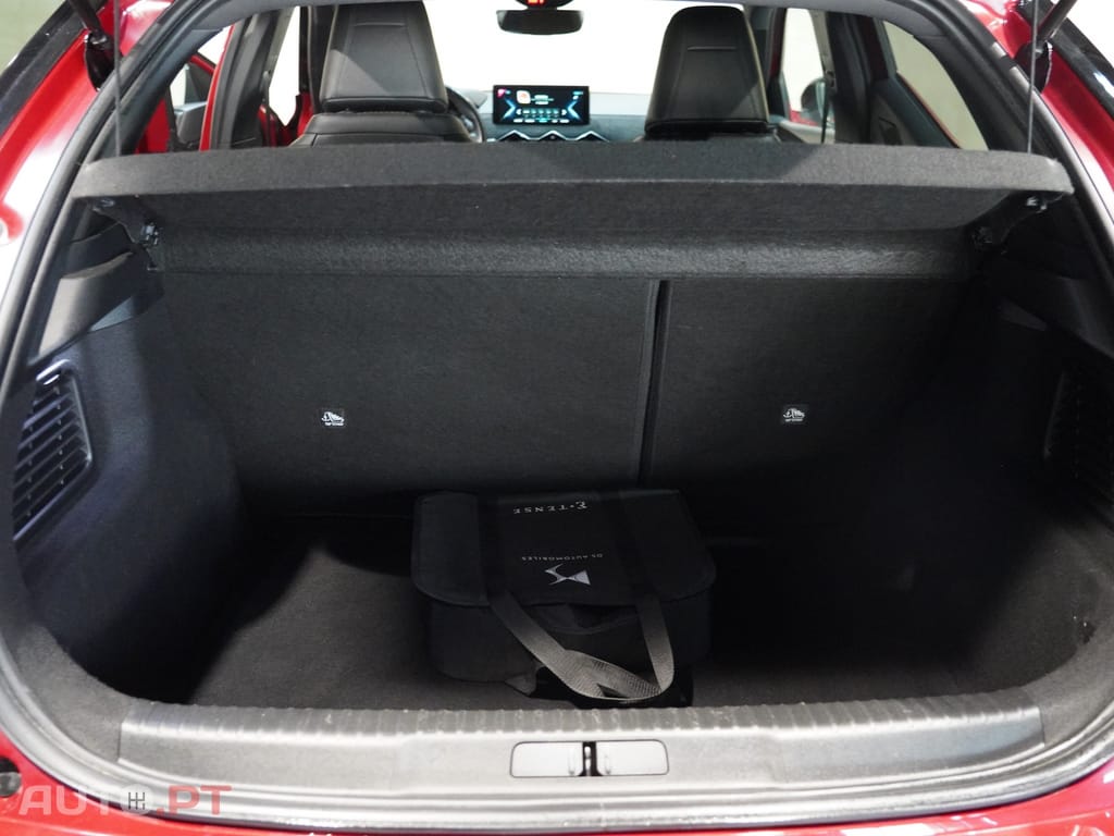 DS DS3 Crossback E-Tense Performance Line