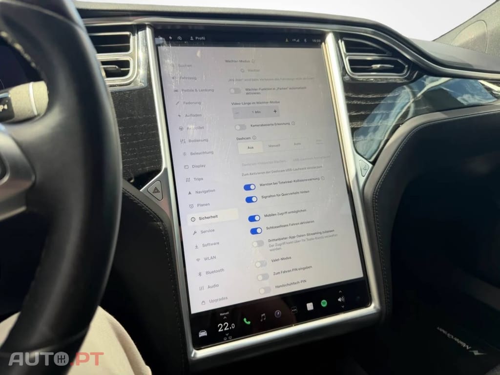 Tesla Model S 75D
