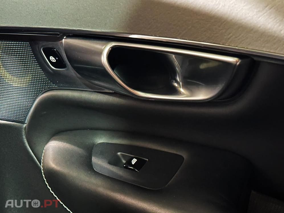 Volvo XC90 T8 AWD Twin Engine Geartronic Inscription