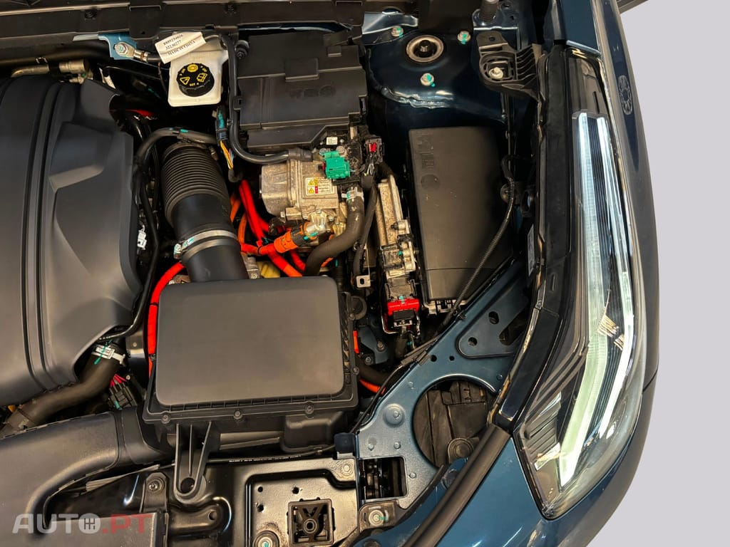 Lynk & Co 01 1.5i Plug-In Hybrid I.V.A DEDUTIVEL