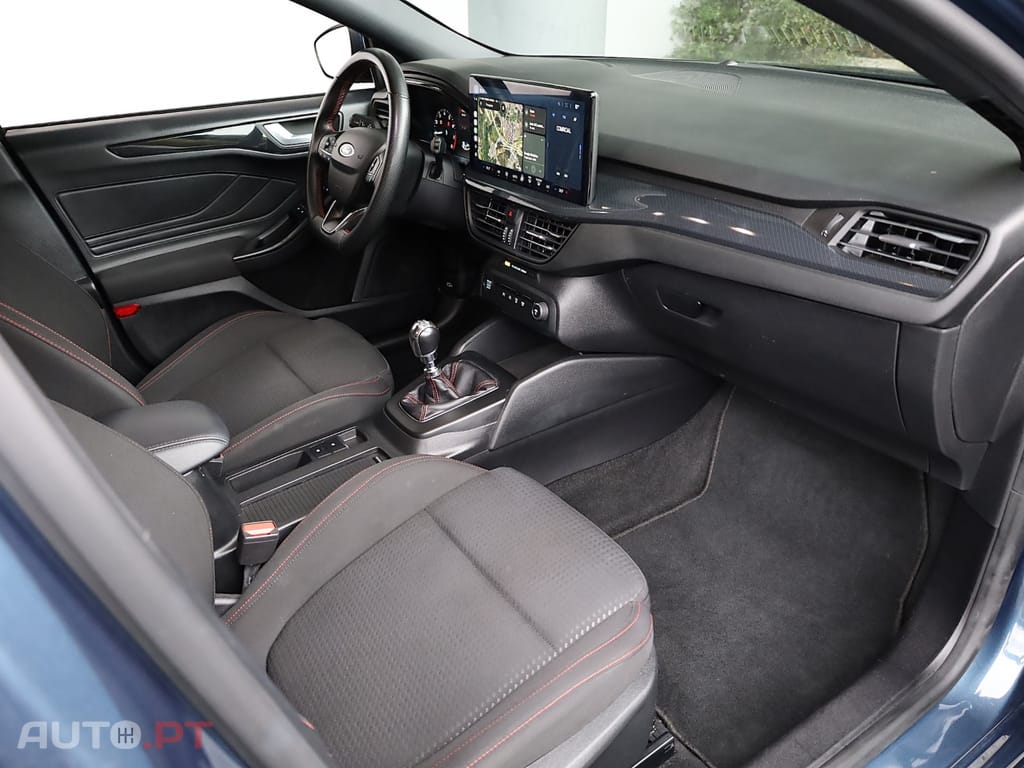 Ford Focus 1.0 EcoBoost MHEV ST-Line