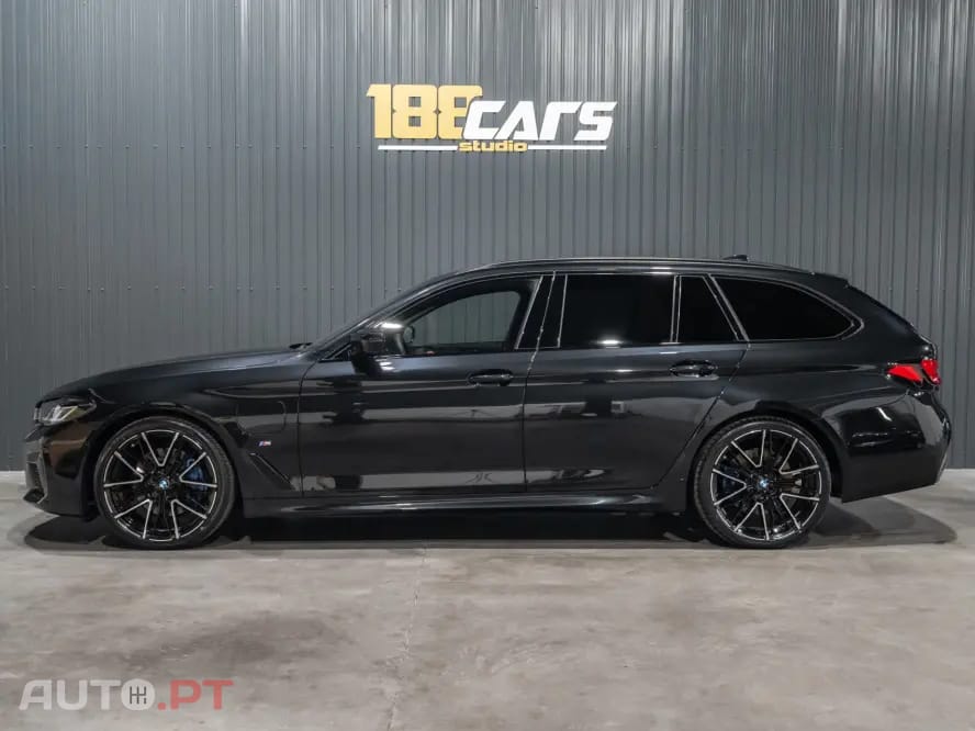 BMW 530 e Pack Desportivo M