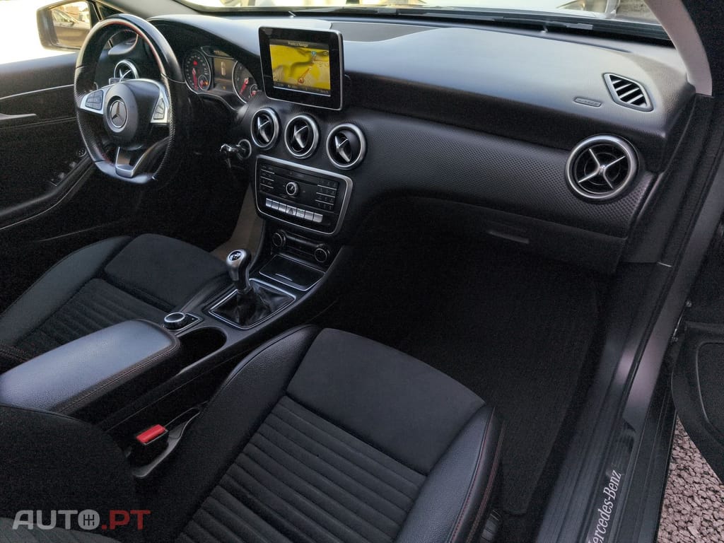 Mercedes-Benz A 180 d AMG Line