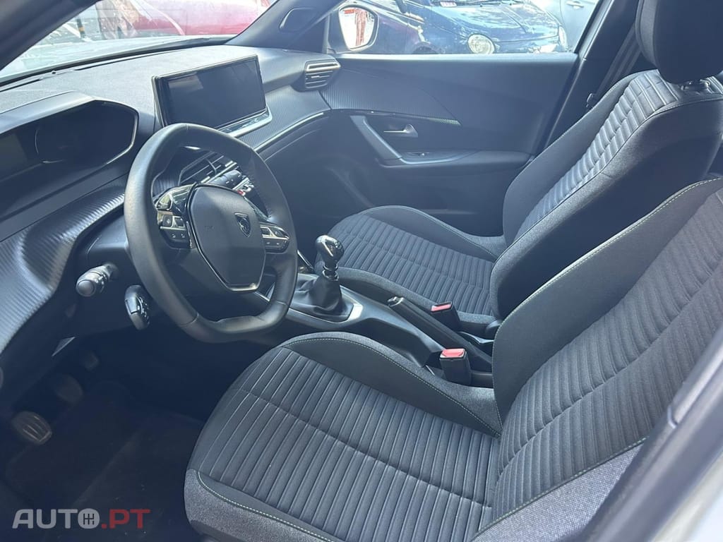 Peugeot 2008 1.2 PureTech Active