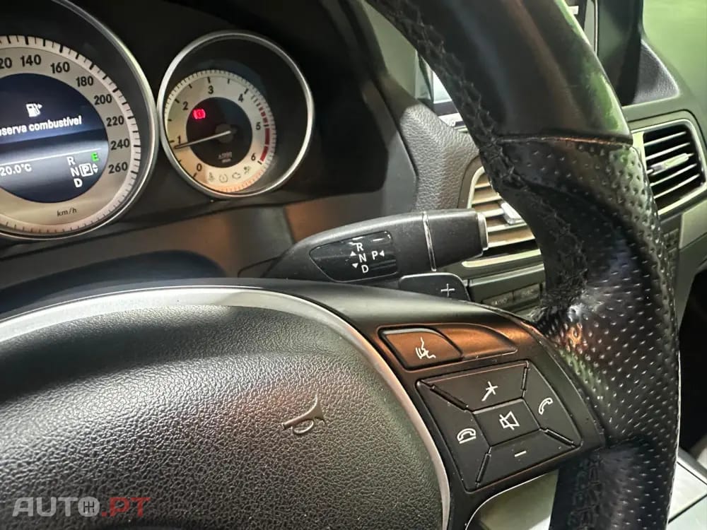 Mercedes-Benz E 250 d Auto