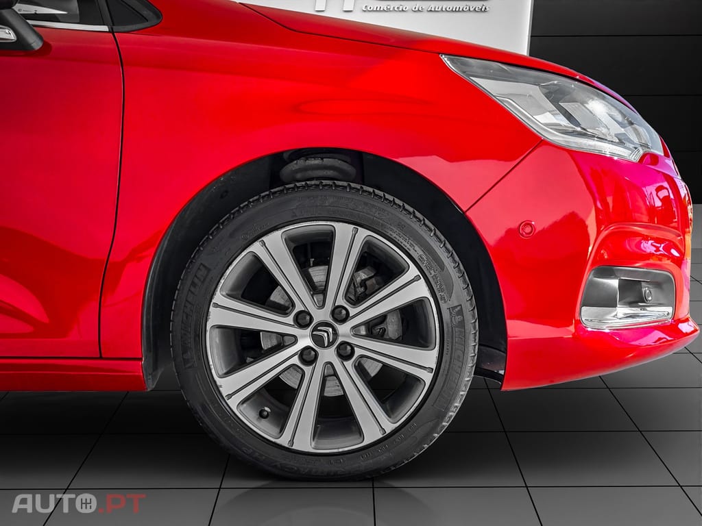Citroen C4 1.2 PureTech Shine EAT6