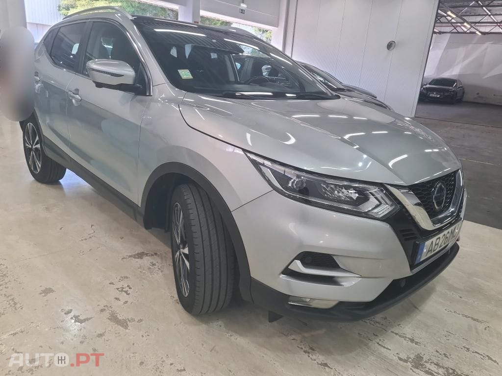 Nissan Qashqai 1.5 dCi N-Connecta J18