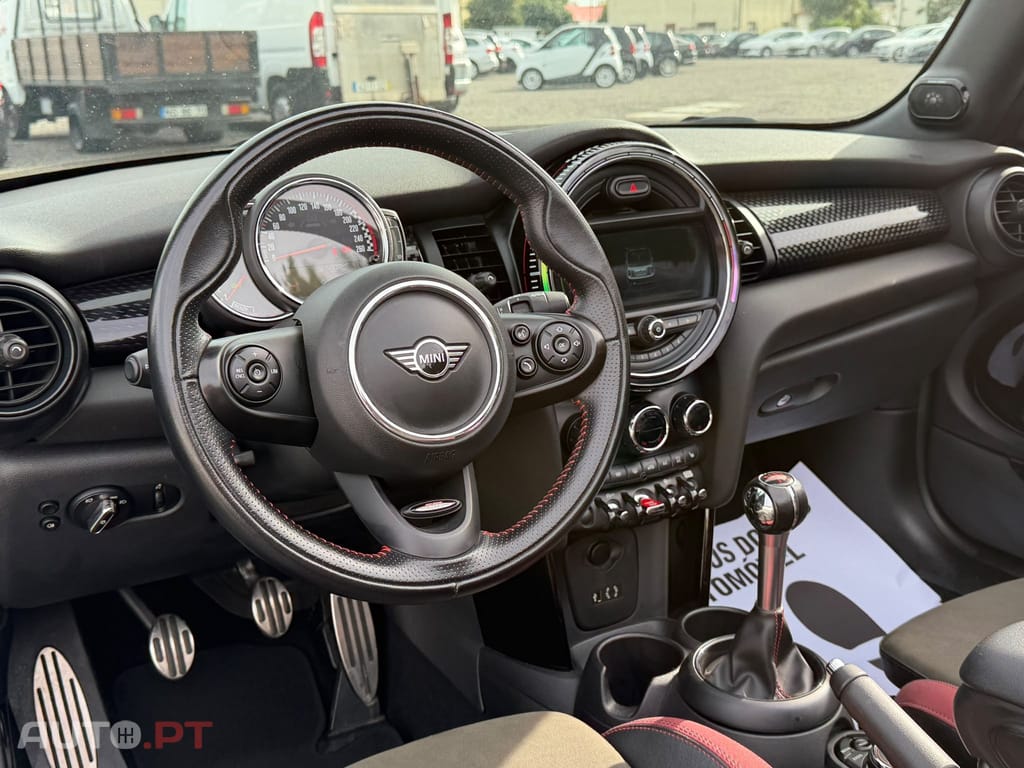 MINI Cabrio John Cooper Works