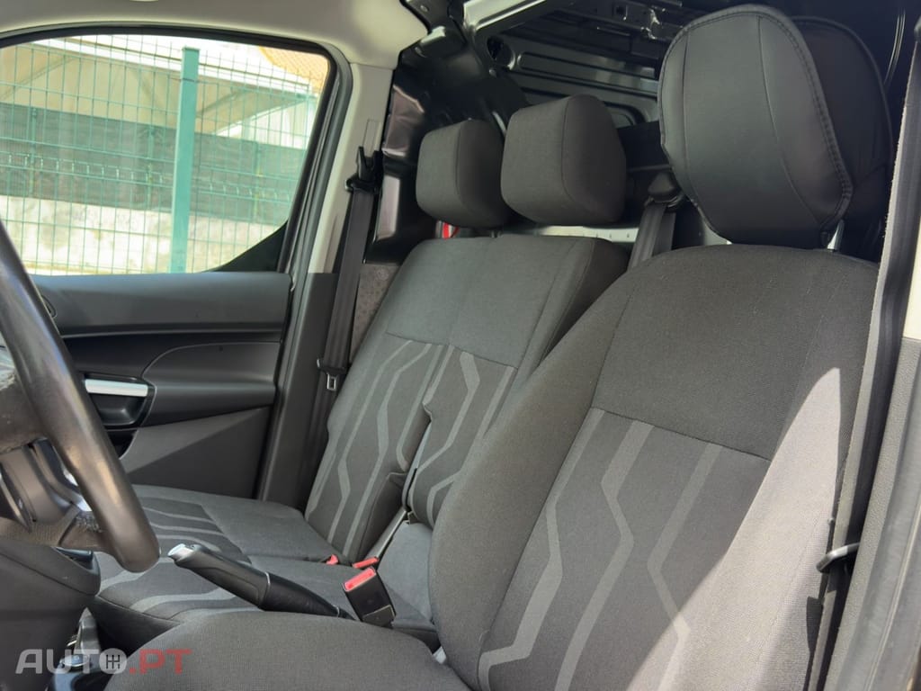 Ford Transit Connect Connect 1.5 TDCi 200 L1 Active Powershift