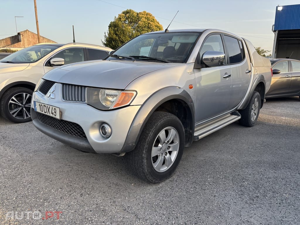 Mitsubishi L200 2.5 DI-D CD Intense 4WD
