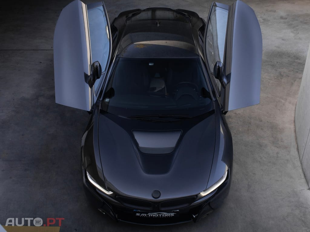 BMW i8 Standard
