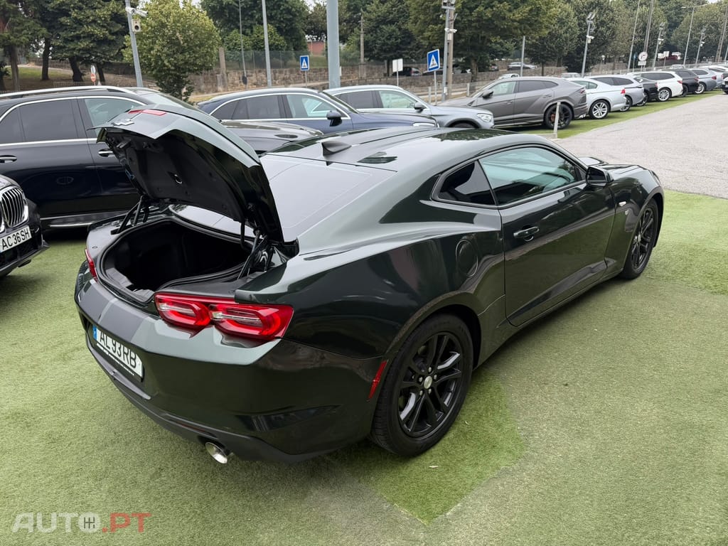 Chevrolet Camaro 2.0 Aut.