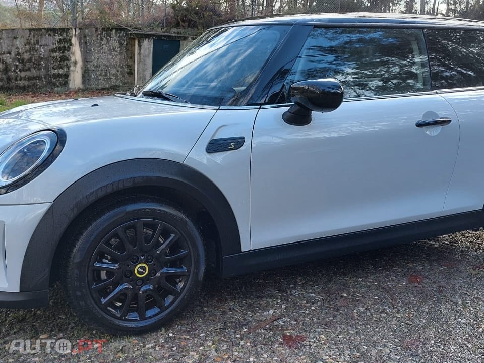 MINI Cooper Cooper SE