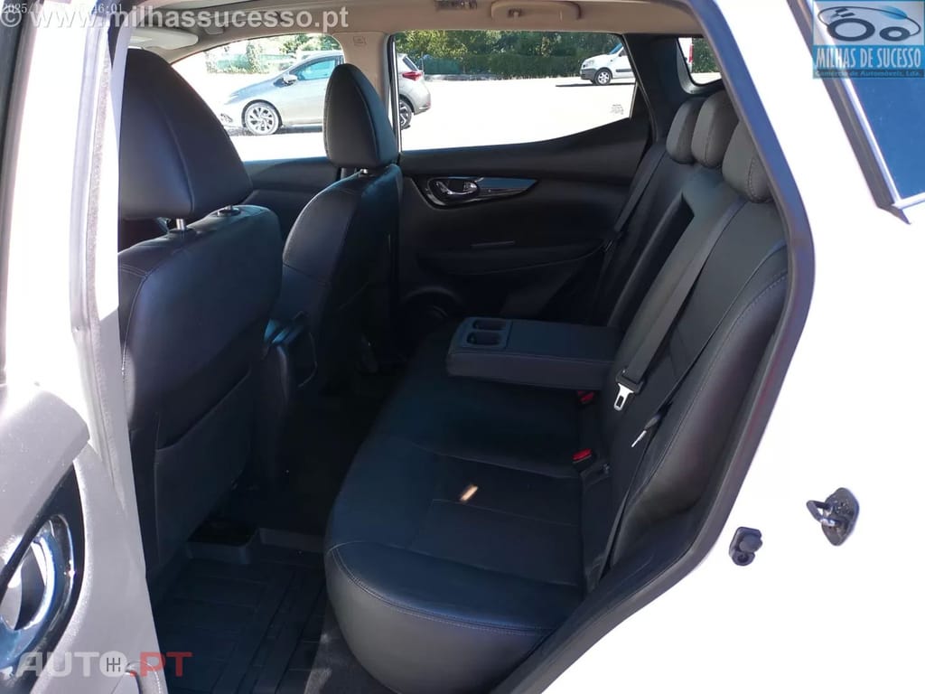 Nissan Qashqai 1.5 dCi Tekna Premium Pele