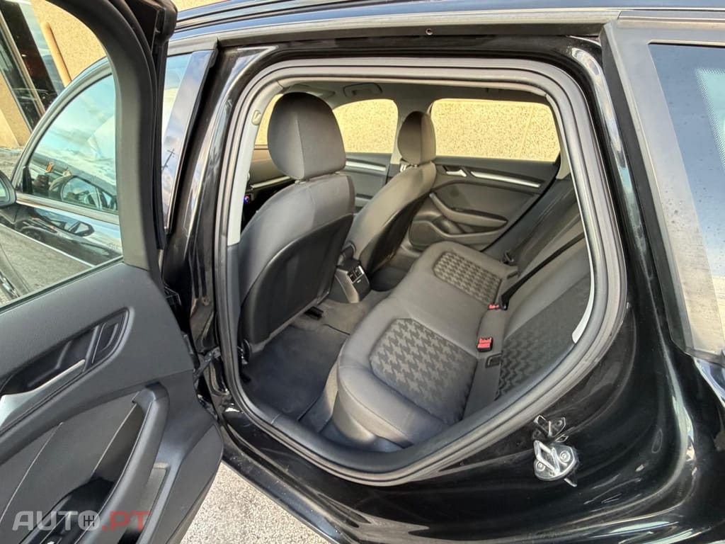 Audi A3 Sportback 2.0 TDI Attraction