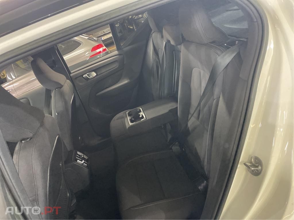Volvo XC40 Recharge Plus