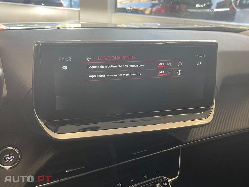 Peugeot 2008 1.2 PureTech Allure EAT8