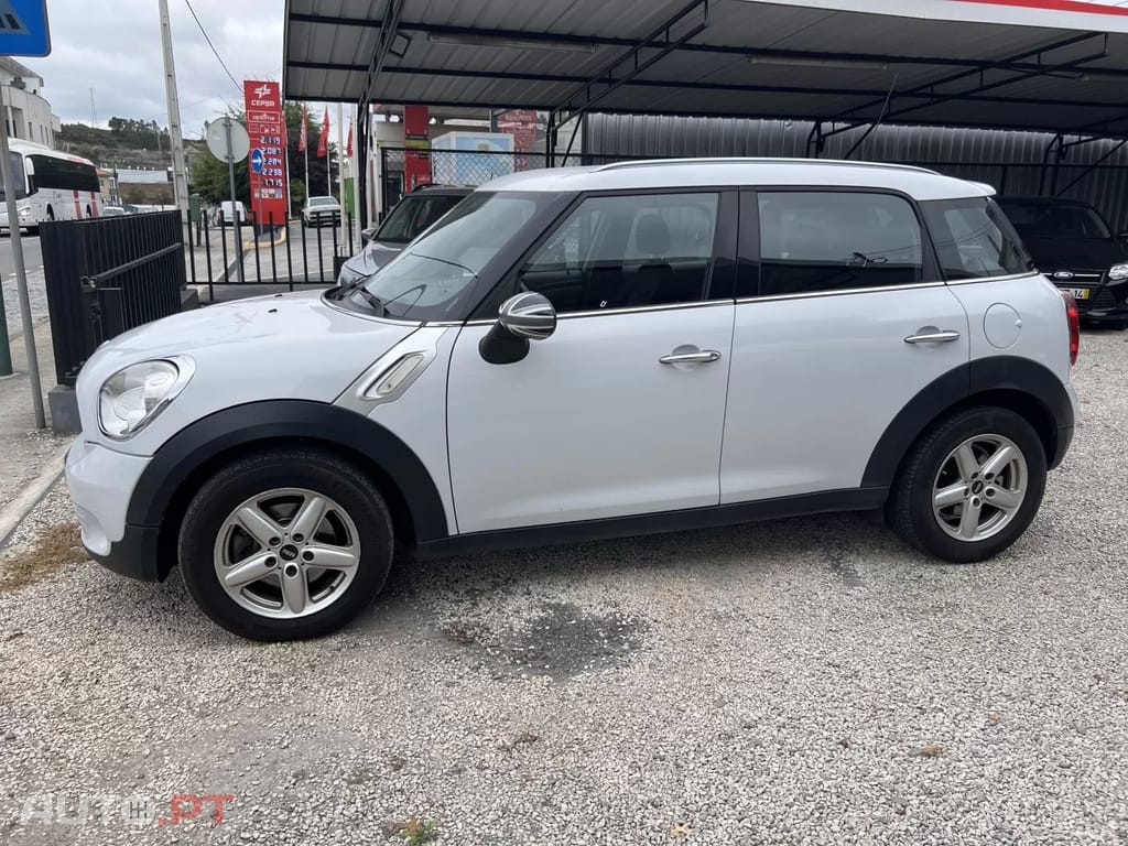 MINI Countryman One D