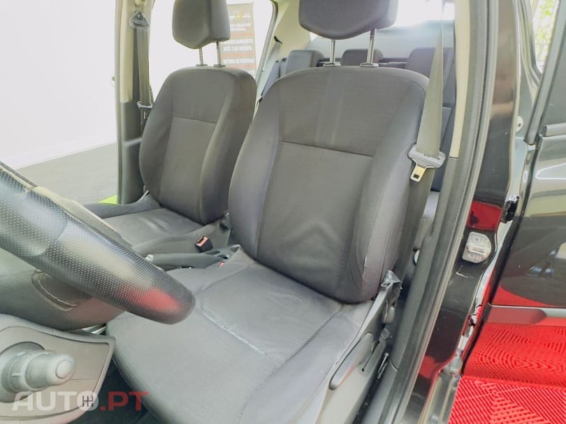 Renault Clio 1.2 16V Confort Dynamique