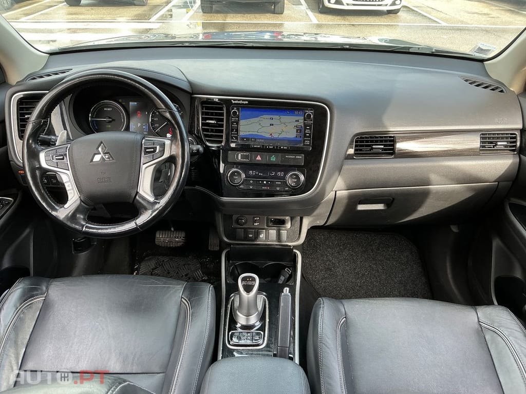 Mitsubishi Outlander 2.0 PHEV Instyle  Diamond 4WD