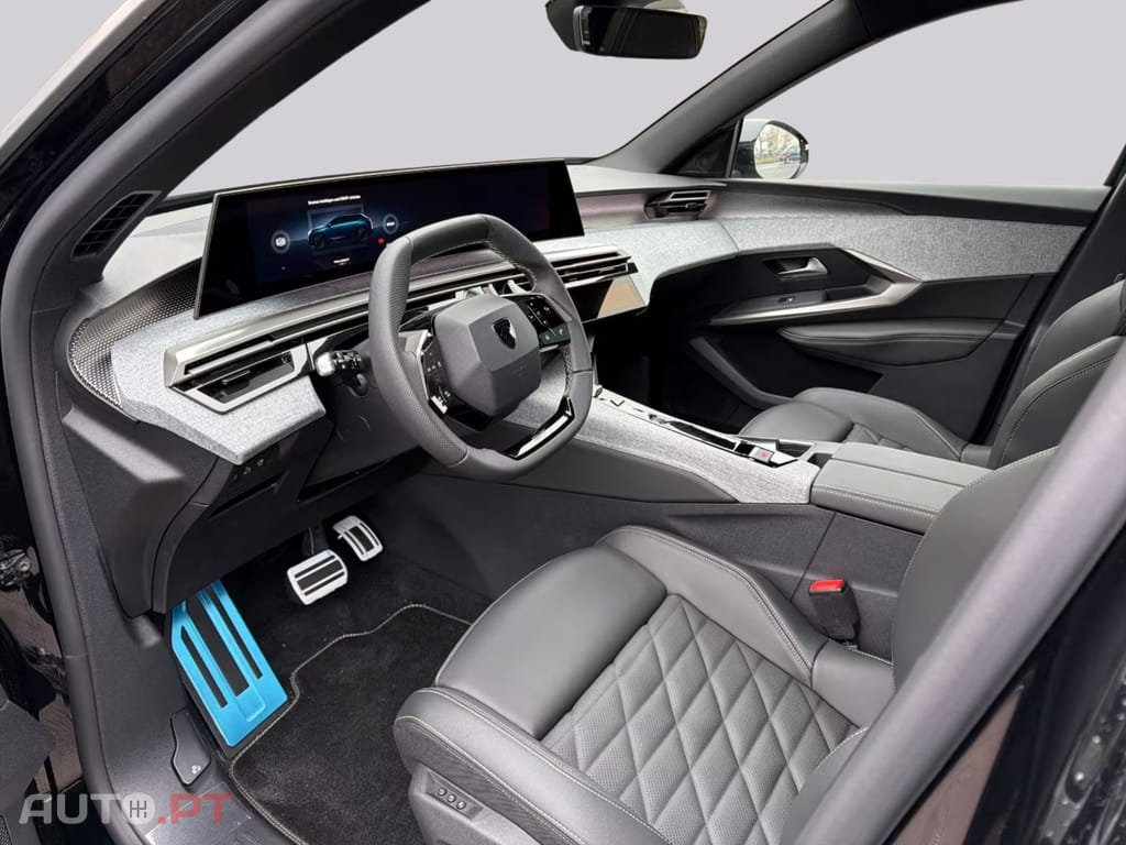 Peugeot E-5008 Long Range AWD I.V.A DEDUTIVEL 