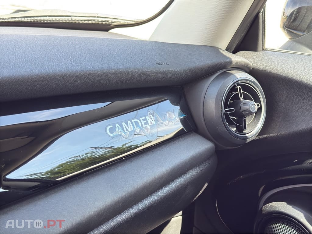 MINI Cooper Cooper SE Camden Edition