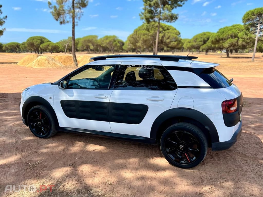 Citroen C4 Cactus 1.2 PureTech Shine