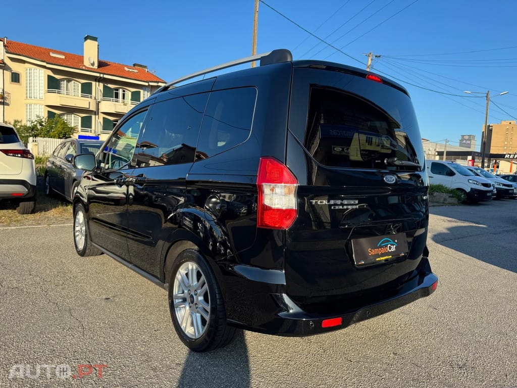 Ford Tourneo 1.0 EcoBoost Titanium