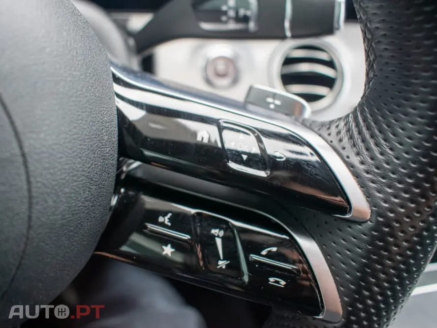 Mercedes-Benz E 300 de AMG Line