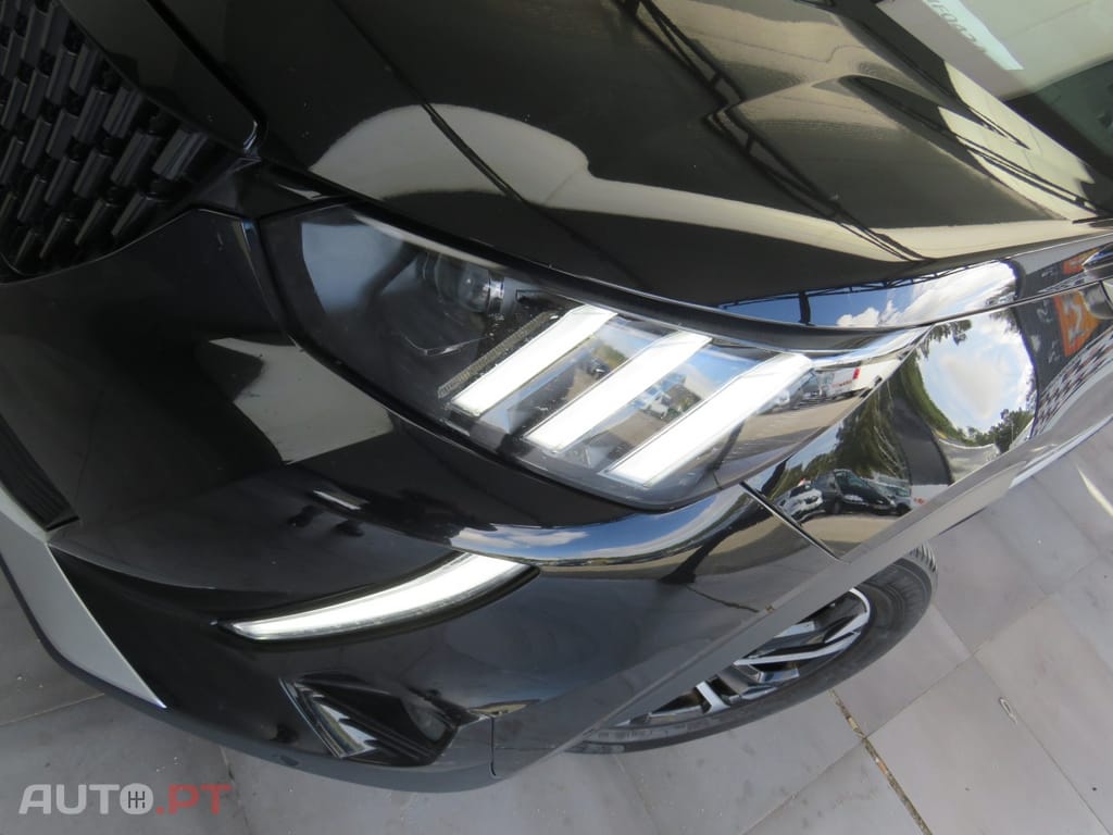 Peugeot 2008 1.5 BlueHDi GT EAT8