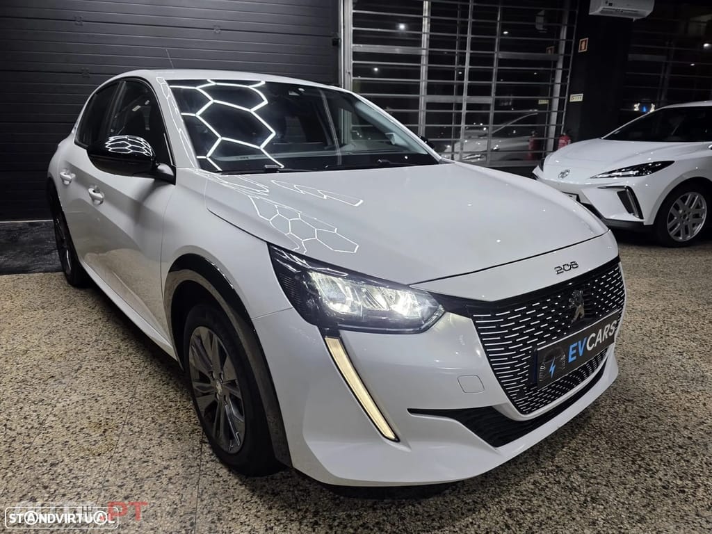 Peugeot E-208 50 kWh Allure Pack