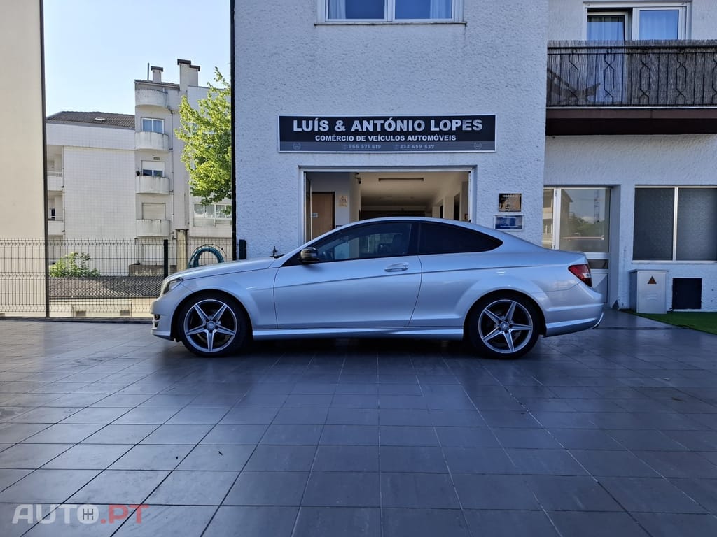 Mercedes-Benz C 220 AMG