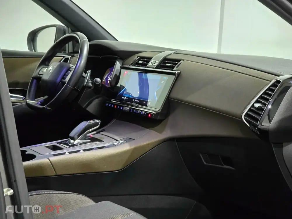DS DS7 Crossback E-Tense Bastille+ EAT8