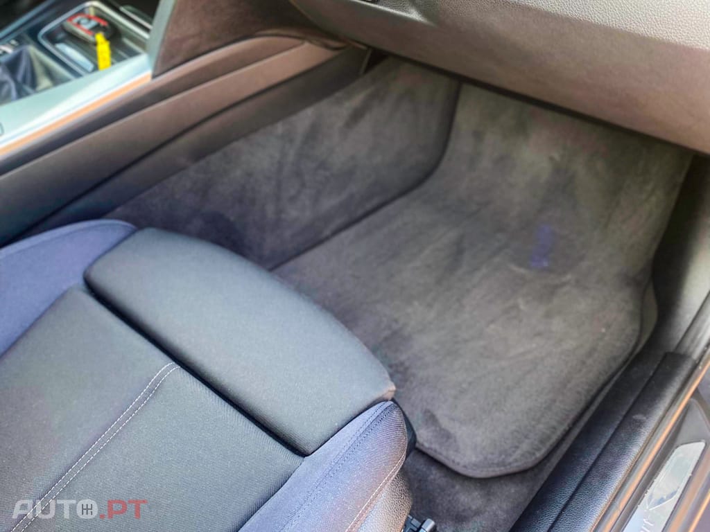 BMW 318 d Touring Line Sport
