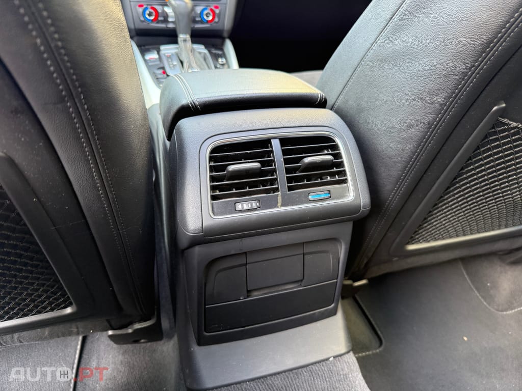 Audi Q5 3.0 TDi quattro S-line S-tronic