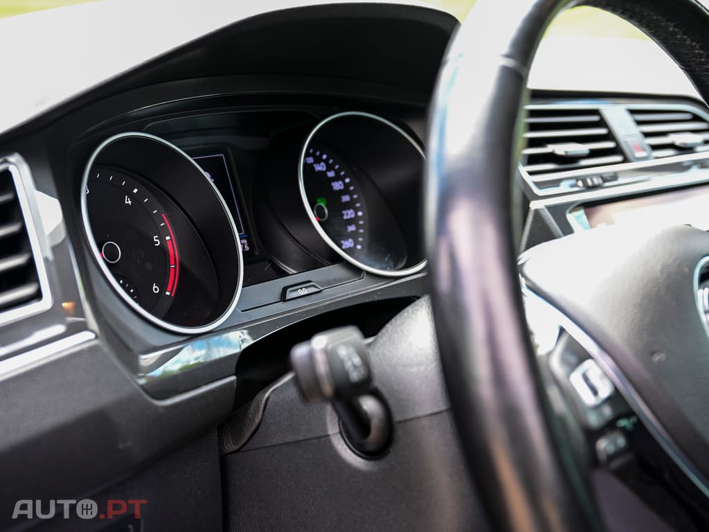 Volkswagen Tiguan 2.0 TDI Confortline DSG