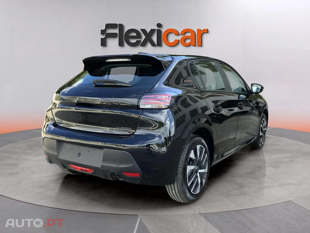 Peugeot 208 1.2 Hybrid Style e-DCS6